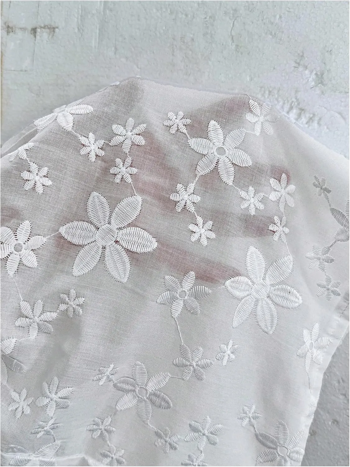 SweatyRocks Women's Strapless Sleeveless Floral Embroidery Tube Tops Smocked Summer Boho Tops